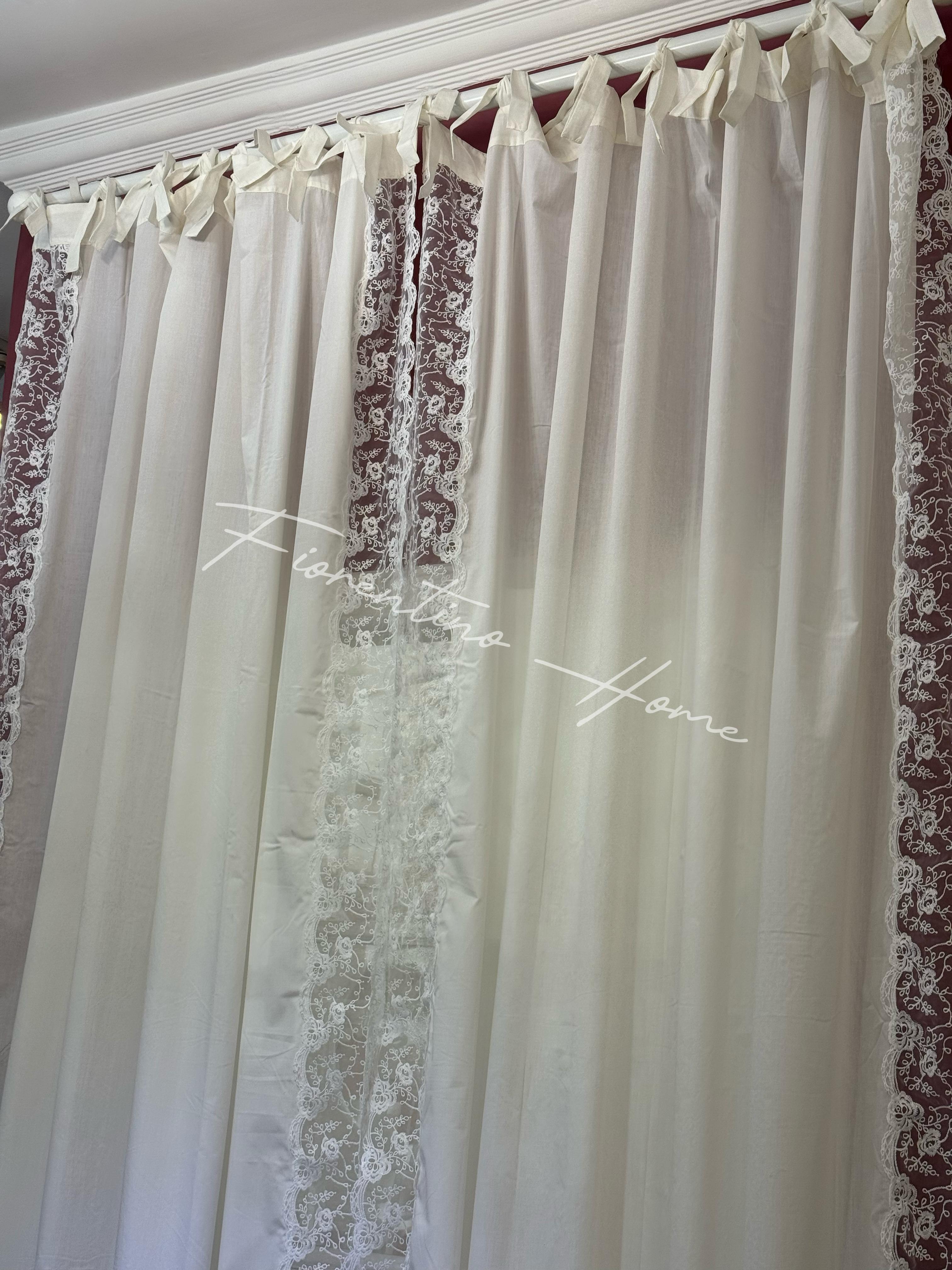 Tenda in cotone bianco c/pizzo laterale con laccetti mod. Cloe - 140x290 cm - L'Atelier17